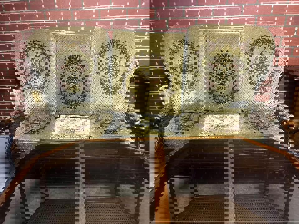 Antique sofa set with matching coffee table excellent condition