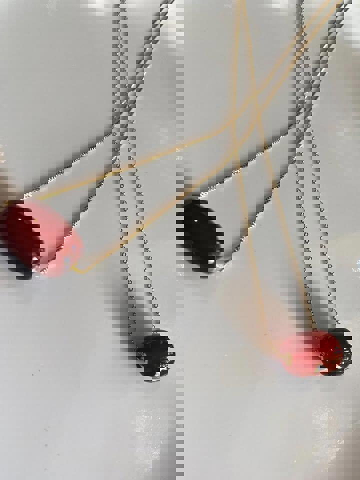 Elegant AU750 18k Red Agate Necklace with Gold Plated Chain