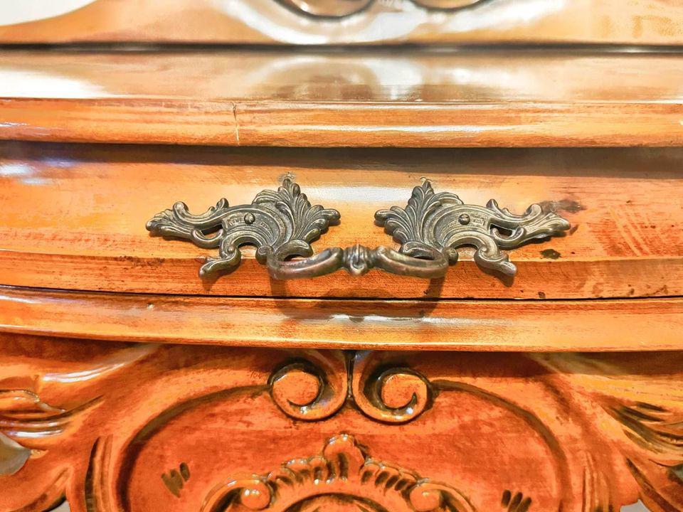 Elegant Vintage Carved Console Table with Mirror hall table