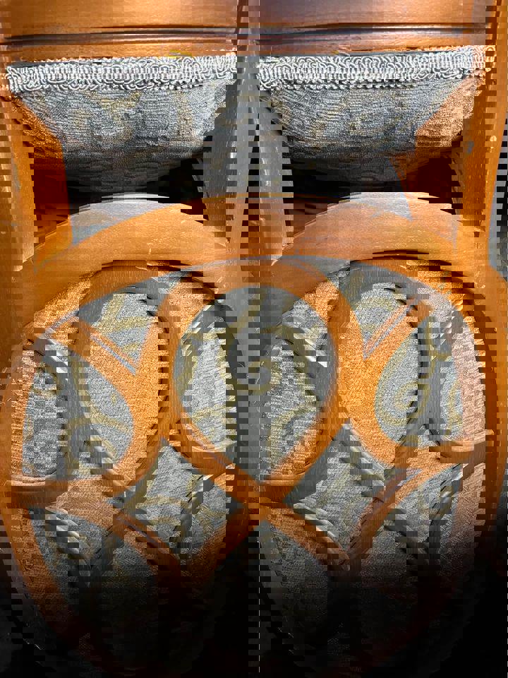 Large vintage armchairs 57.5w x 55d x 100h cm very strong and solid