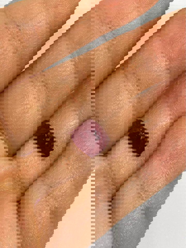 5.5ct natural Burma ruby with certificate in Melbourne pigeon blood no crack