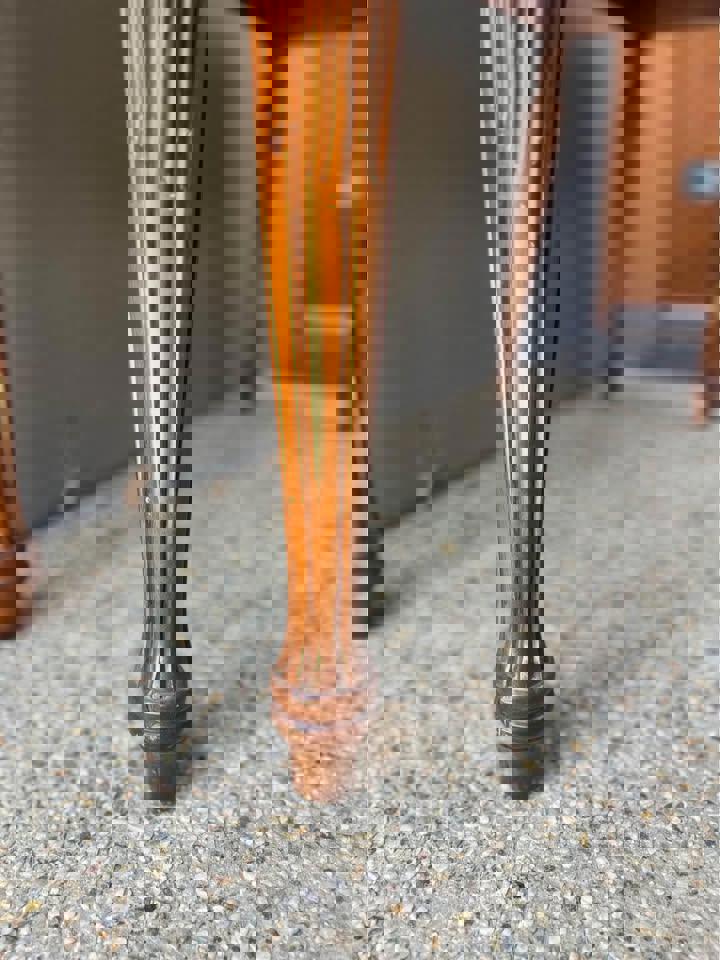 Solid timber with nice hand caving hall stand hall table end tall 126 x46x76 cm