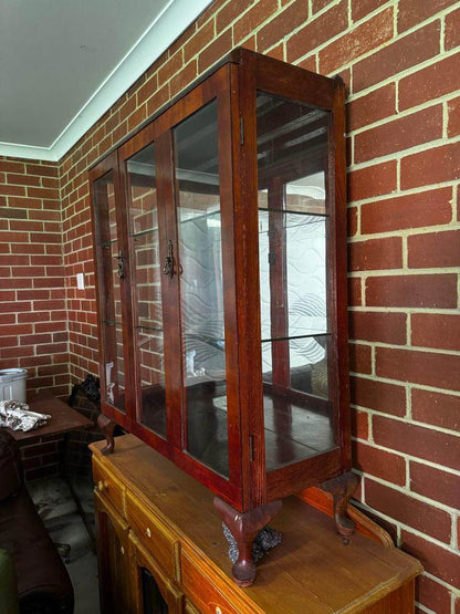 Vintage display glass cabinet crystal display cabinet