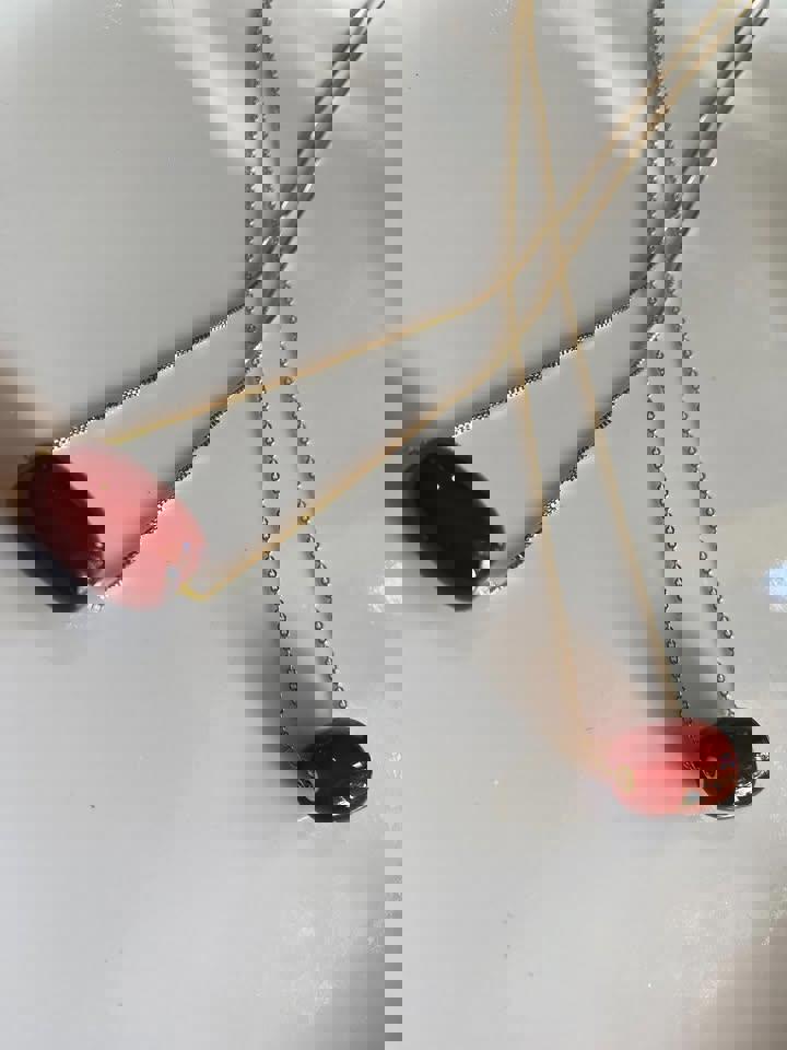 Elegant AU750 18k Red Agate Necklace with Gold Plated Chain