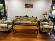 Load image into Gallery viewer, Antique Italy Rococo style sofa set 4 seat +2 x single sofas refurbished
