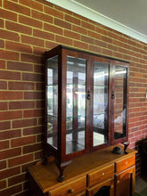 Load image into Gallery viewer, Vintage display glass cabinet crystal display cabinet
