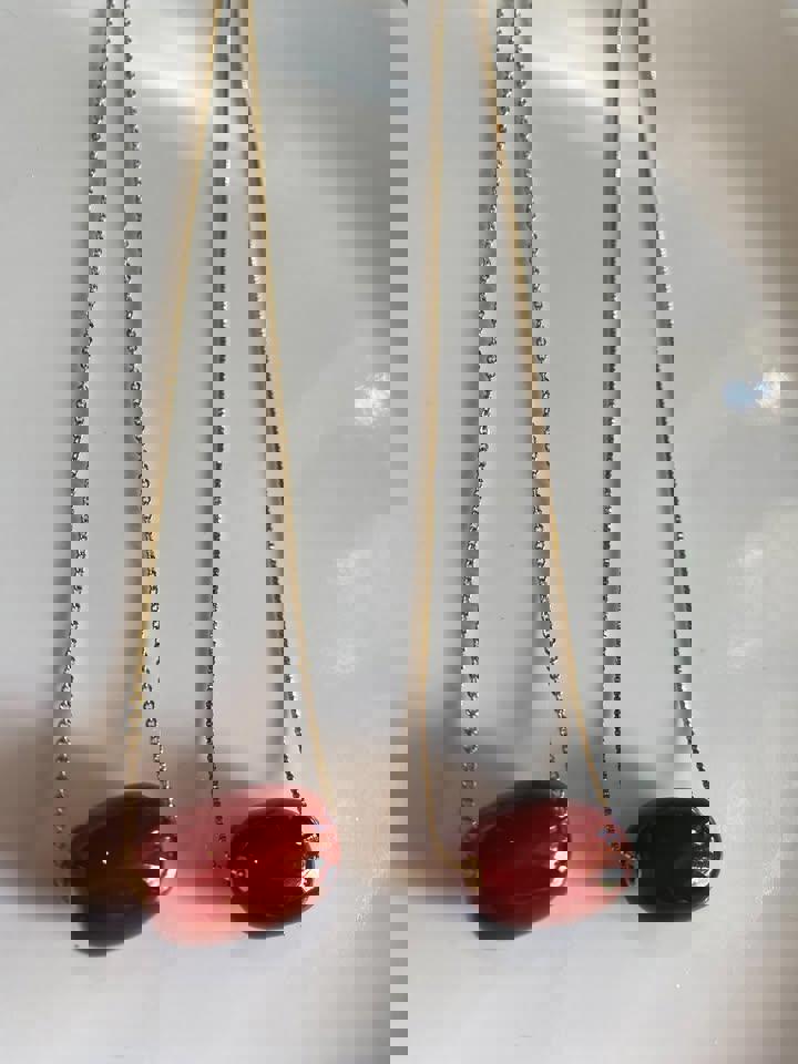 Elegant AU750 18k Red Agate Necklace with Gold Plated Chain