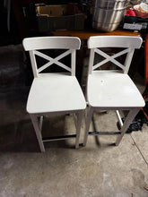 Load image into Gallery viewer, 4 white high chairs bar stools solid timber

