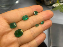 Load image into Gallery viewer, Natural emerald lot
