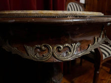 Load image into Gallery viewer, excellent French style condition vintage round table
