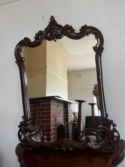 115x87cm antique timber mirror excellent condition