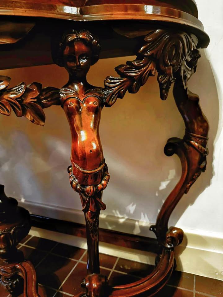 Elegant Vintage Carved Console Table with Mirror hall table