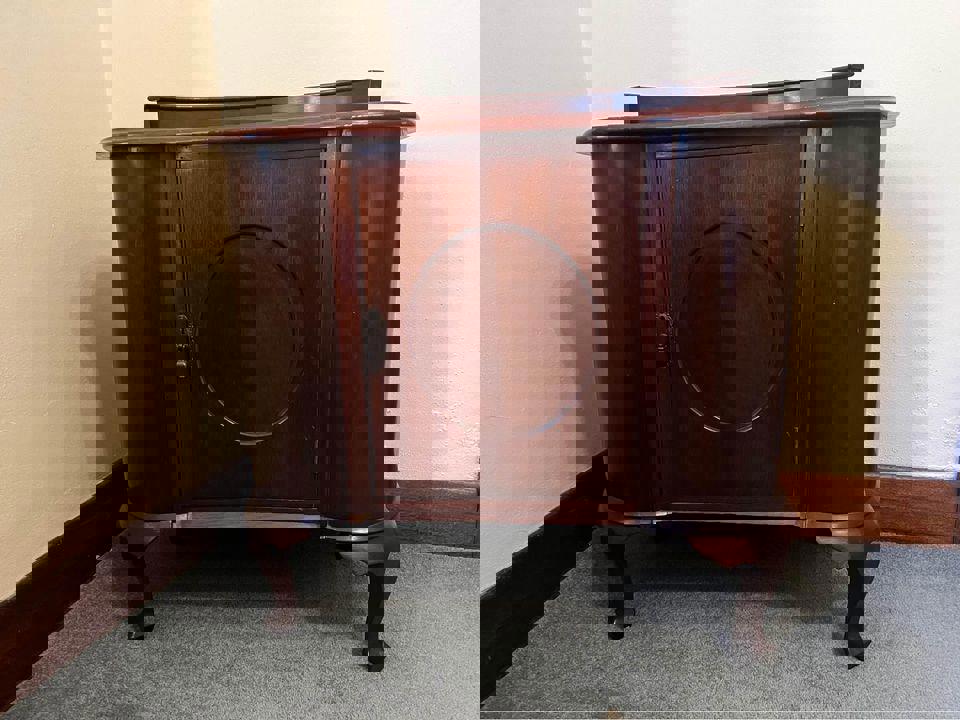 Vintage mahogany Kidney-Shaped Cabinet - Unique & Charming solid timber perfect condition