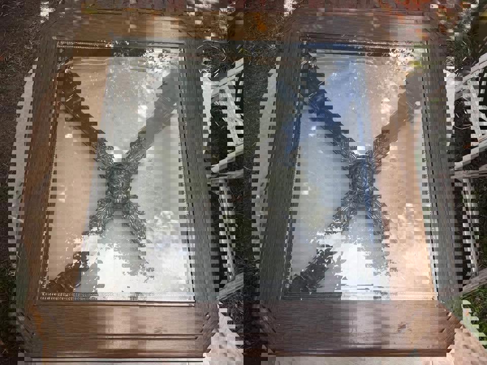 Large luxury vintage square coffee table 120x120x60cm with thick glass top