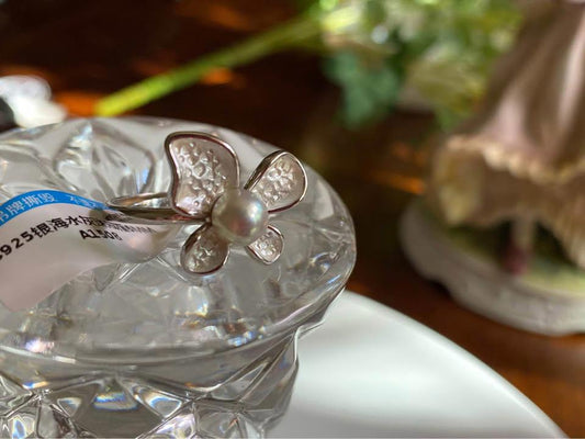 Natural Akoya pearl Butterfly ring in s925 adjustable size