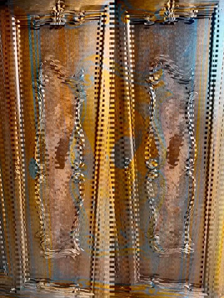 Solid timber large buffet sideboard display cabinet Made in Italy new condition