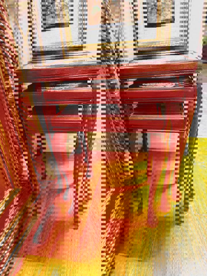 Nest of tables tables set with glass top and a matching coffee table Queen Ann style 4 pieces