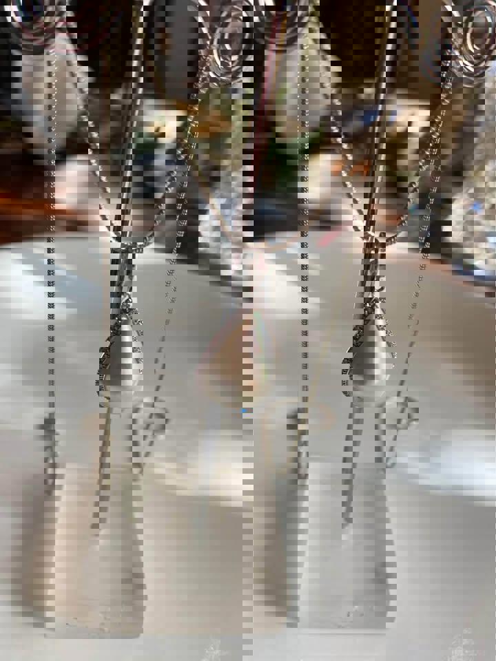 Fine Jewelry Solid 18K Gold tear drop Sea Water Mabe Pearls Pendants certificate