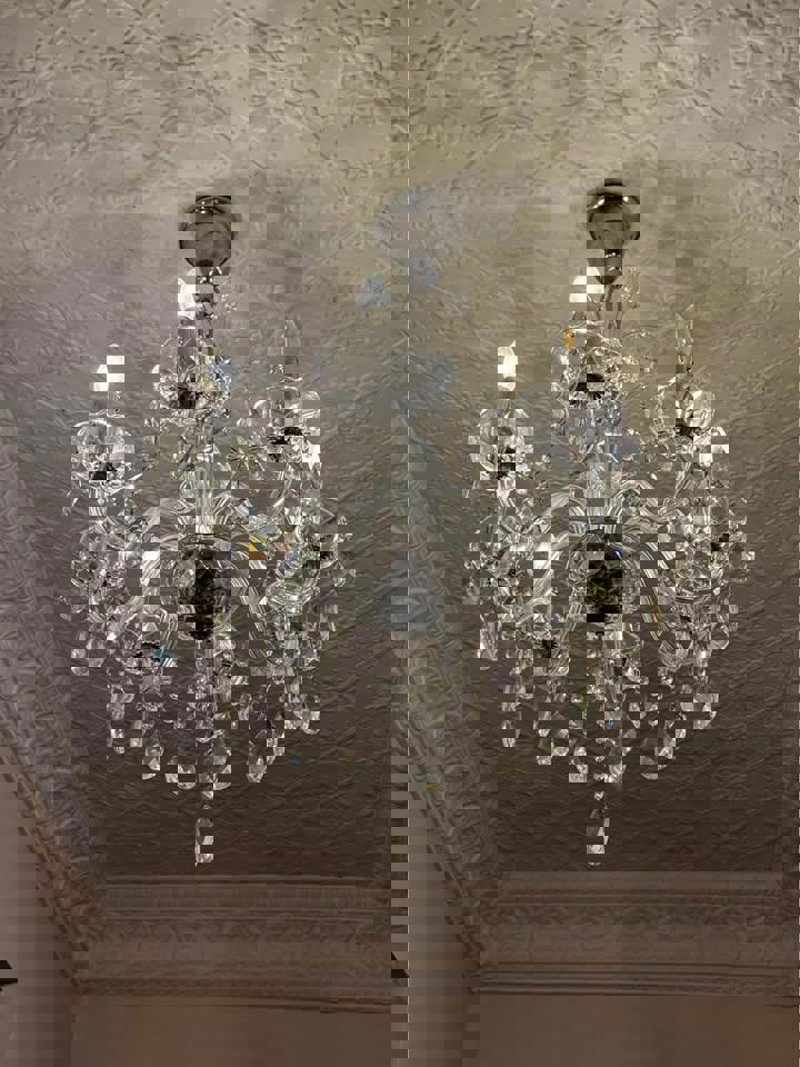 Large vintage Crystal pendant light 8 heads excellent crystal chandelier