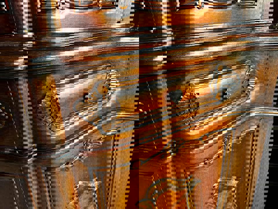 Solid timber large buffet sideboard display cabinet Made in Italy new condition