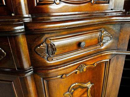 Solid timber large buffet sideboard display cabinet Made in Italy new condition