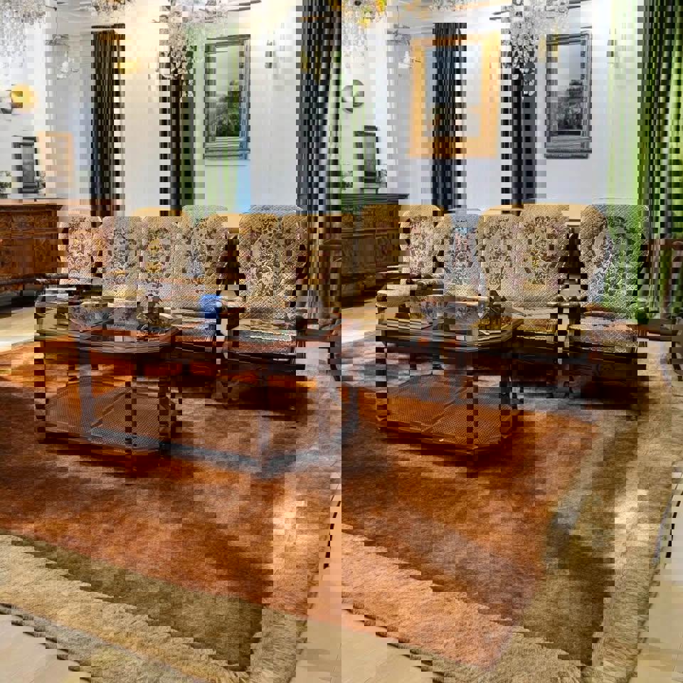 Vintage sofa set solid and strong 3 seat +2 x single seat with a matching coffee table free