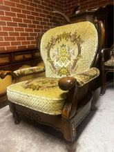 Load image into Gallery viewer, Luxury vintage SOFA lounge SET excellent condition matching buffet available
