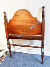 Load image into Gallery viewer, Excellent condition Vintage single bed frame with high quality latex single mattress
