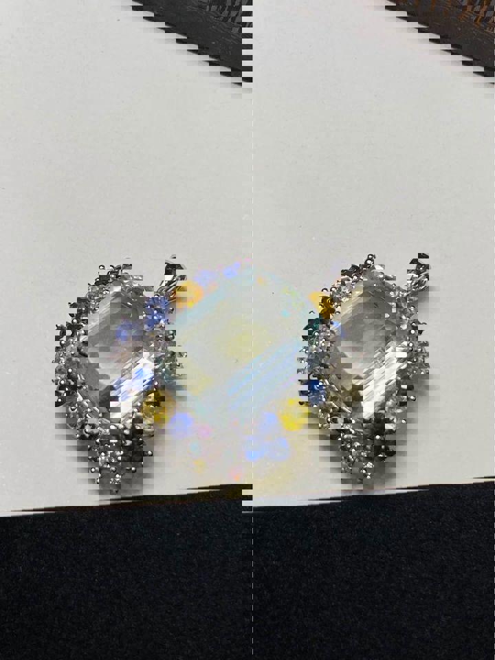 18k gold 12.15ct aquamarine with diamonds and sapphire pendant with certificate