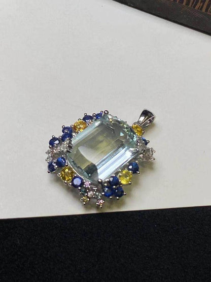 18k gold 12.15ct aquamarine with diamonds and sapphire pendant with certificate