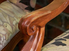 Load image into Gallery viewer, single sofa armchairs antique chair large sofa vintage armchairs
