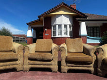 Load image into Gallery viewer, Super comfy single sofa with wheels removable covers of the seat and back
