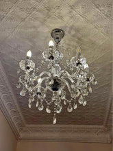 Load image into Gallery viewer, Large vintage Crystal pendant light 8 heads excellent condition chandelier
