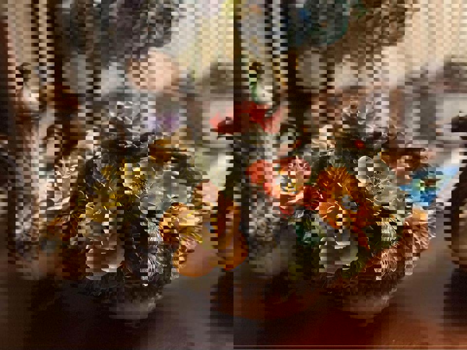 Vintage Capodimonte Flowers Floral vase $150 matching pots $100 each excellent