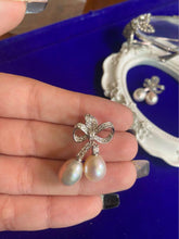 Load image into Gallery viewer, Natural pearl stunning silver Earrings Tiffany style vintage style
