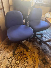 Load image into Gallery viewer, Adjustable office chairs $60 each great quality excellent condition
