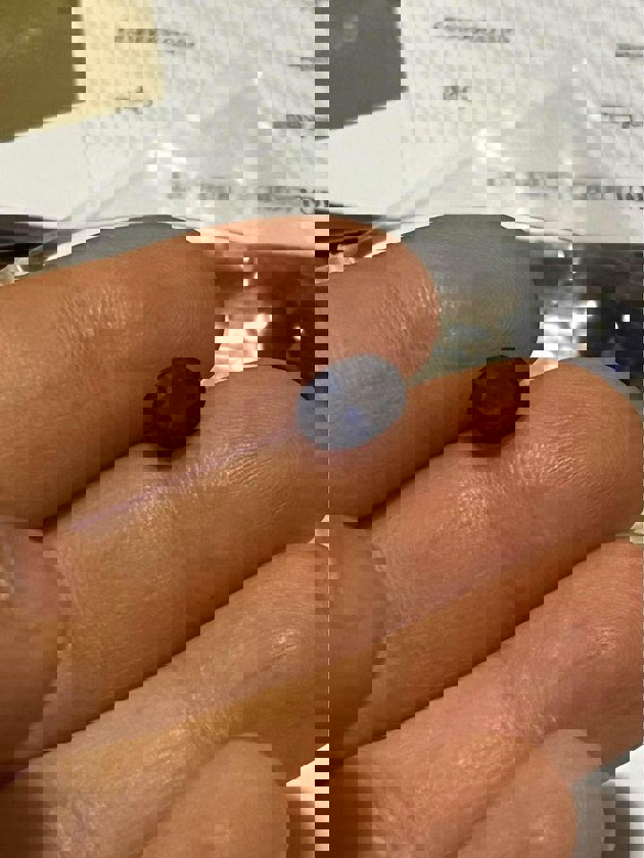 1.6 ct natural cornflower blue sapphire Sri Lanka region with certificate oval