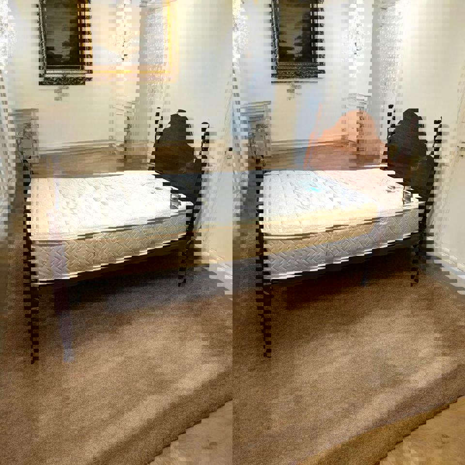 Queen Anne vintage single bed with high quality single mattress