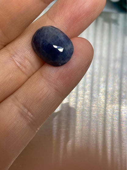 High-Quality Natural Sapphire Gemstone - Deep Blue Oval Cut 12ct!