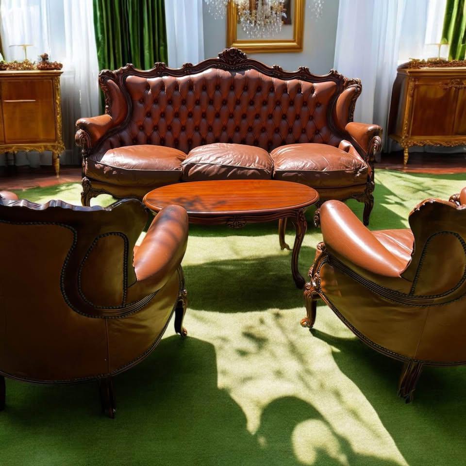 Vintage real leather sofa set made in Italy excellent 3 seat+ 2xsingle seat +coffee table