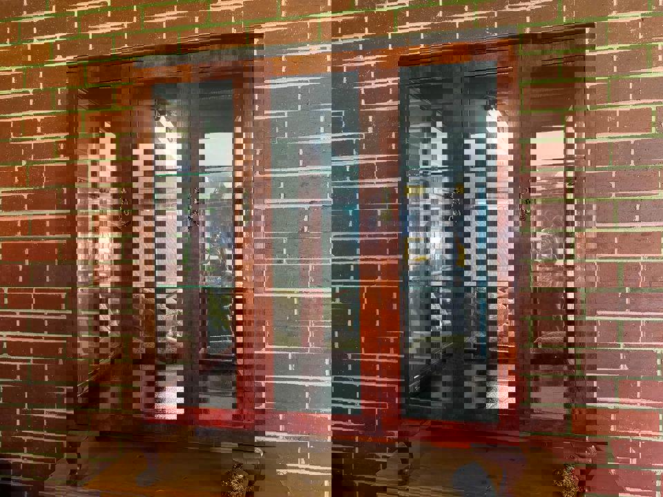 Vintage display glass cabinet crystal display cabinet