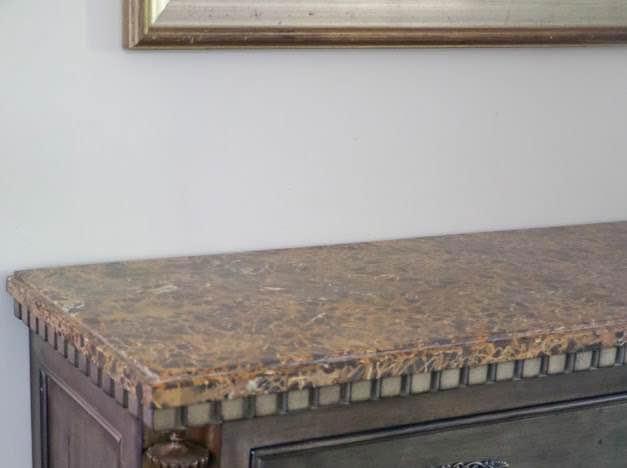 Impressive Marble tall lamp antique 95cm high 88 cm width new condition