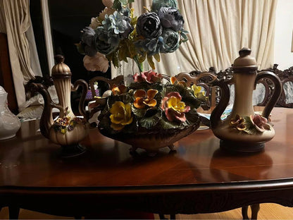 Vintage Capodimonte Flowers Floral vase $150 matching pots $100 each excellent