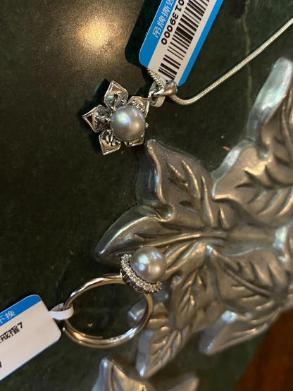 AKOYA natural sea water pearl ring and pendant set in s925 silver