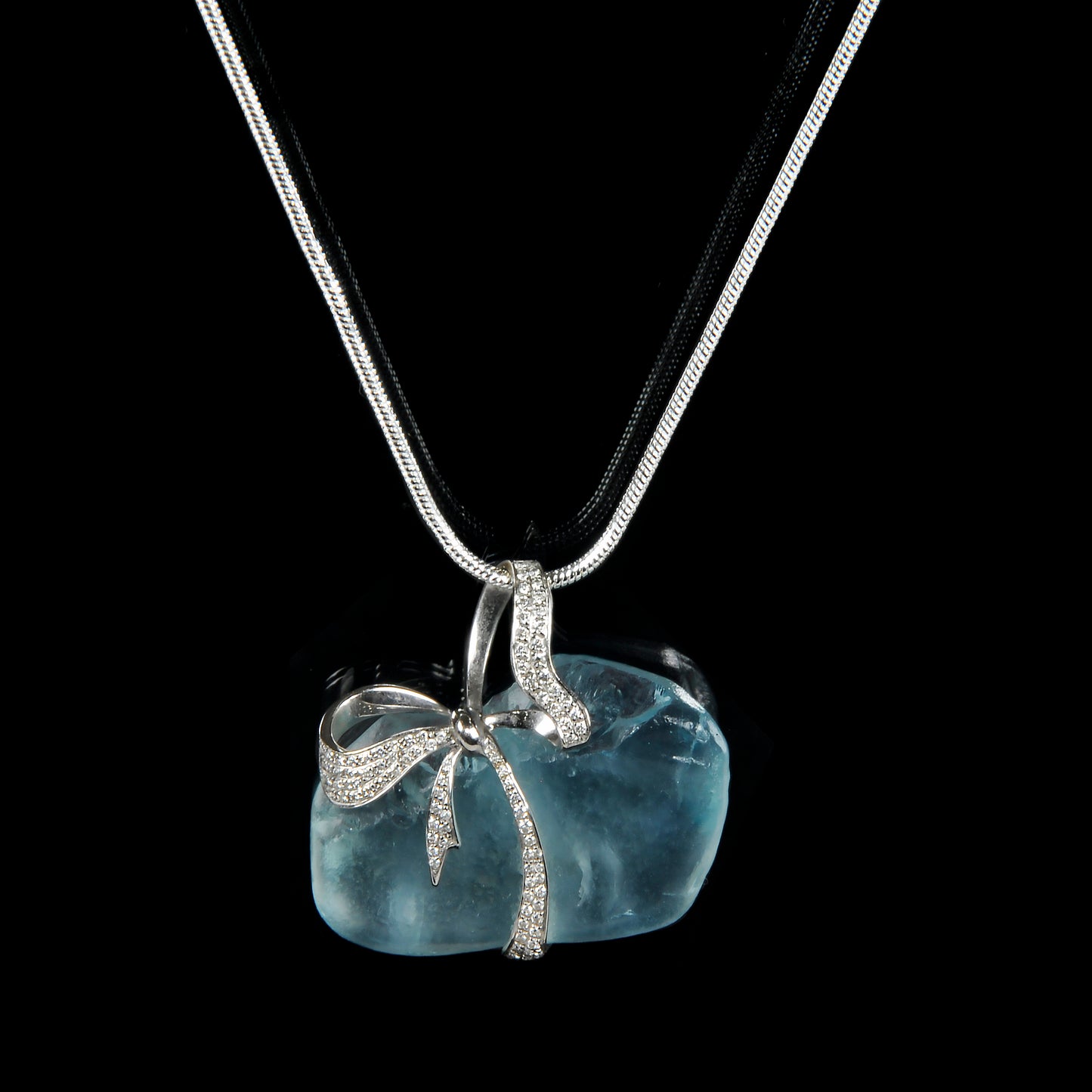 18K Gold 38ct Natural Aquamarine with Diamond Pendant, Sea Blue, Blue Stone, Customised, Handmade, For Her Gift, Birth Stone