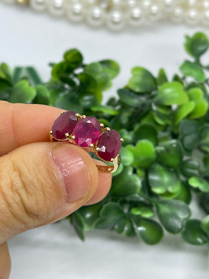 18K Gold Natural ruby three stone ring, 18K gold, handmade, Gift, women, natural ruby, US 7.5
